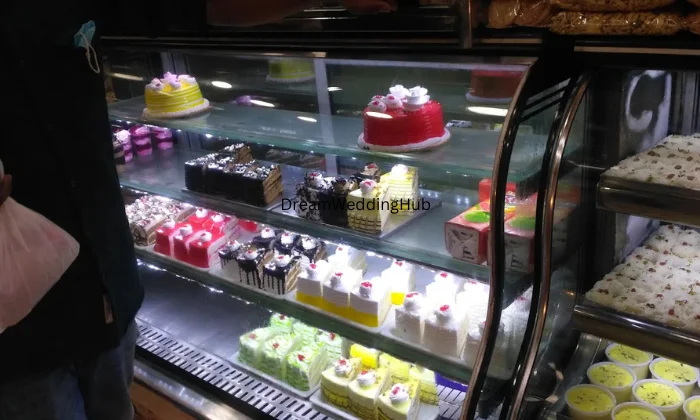 Gullu Bakers And Sweets